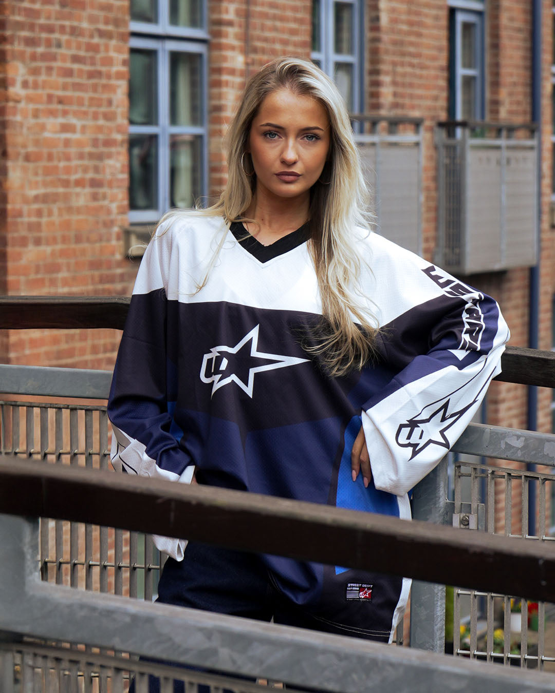 Zaavs Nova: Oversized Navy & White Streetwear Jersey